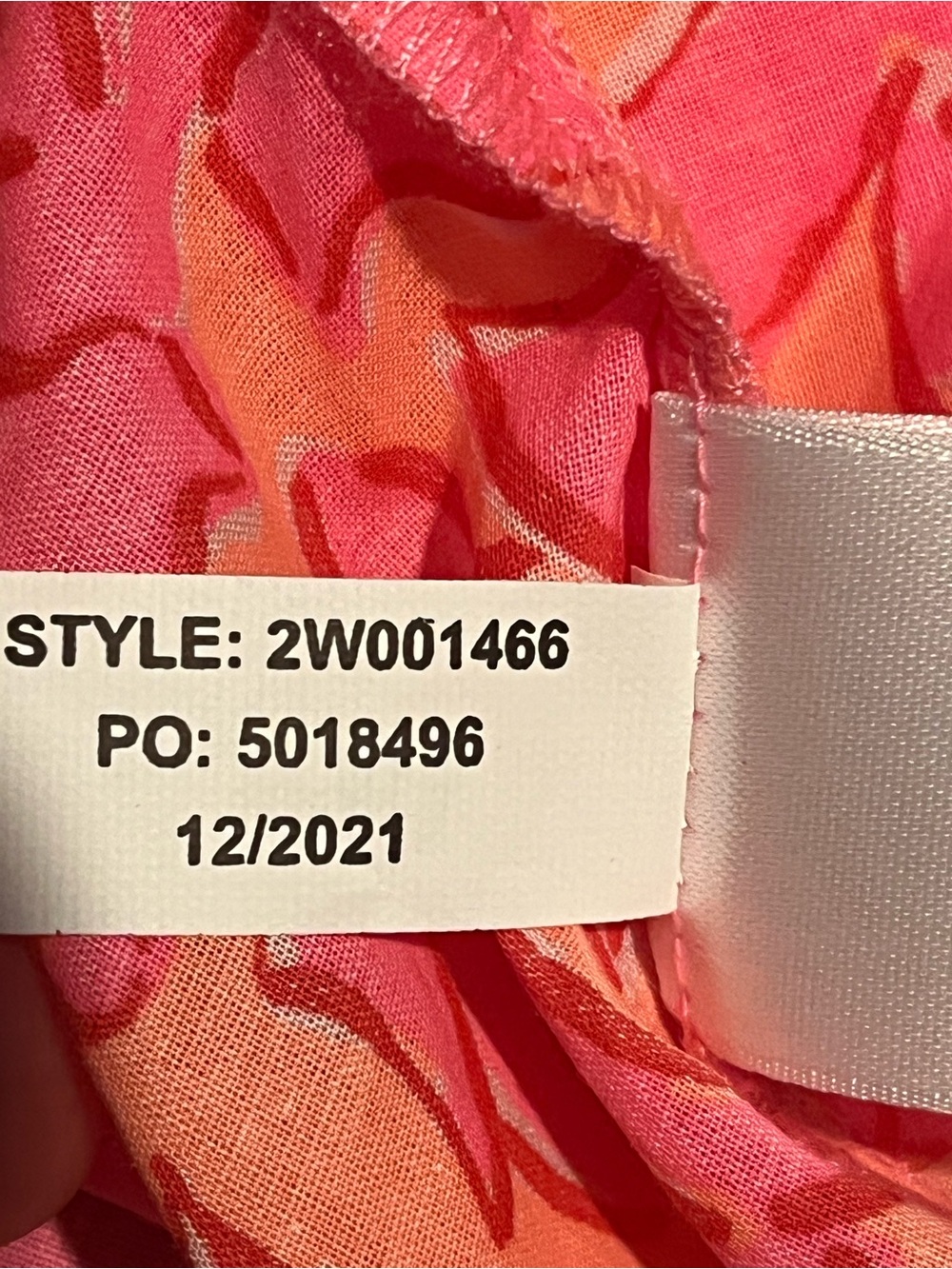 Vineyard vines Women’s Pink Printed Peasant Blouse with Tassel Tie - Picture 12 of 12
